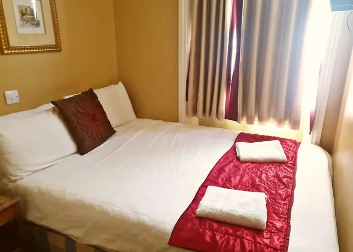 The Coronation Hotel Londra